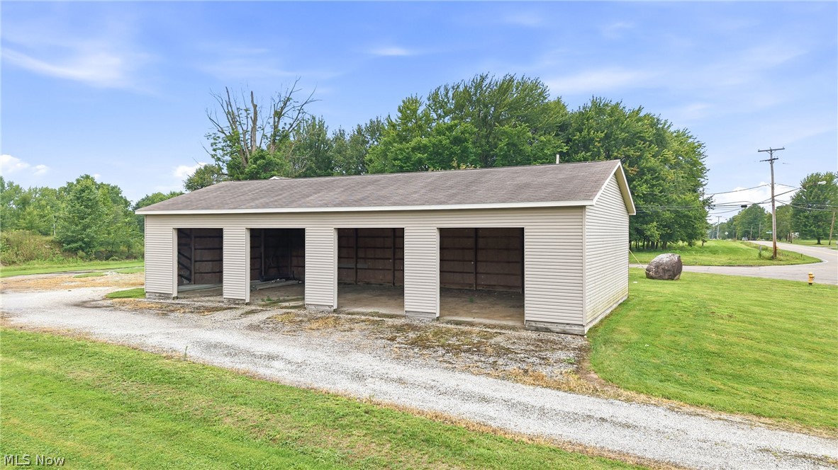 4864 N Park Avenue Warren OH 44483