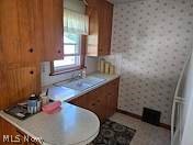 192 Wolf Avenue Wadsworth OH 44281