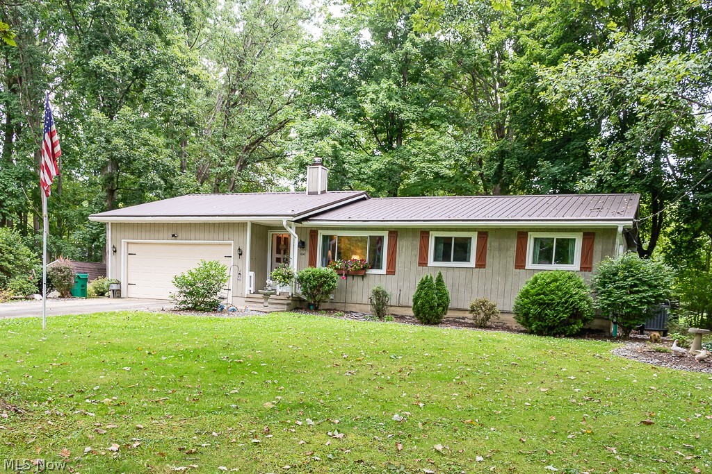 Roaming Shores OH, 600 Oriole Drive