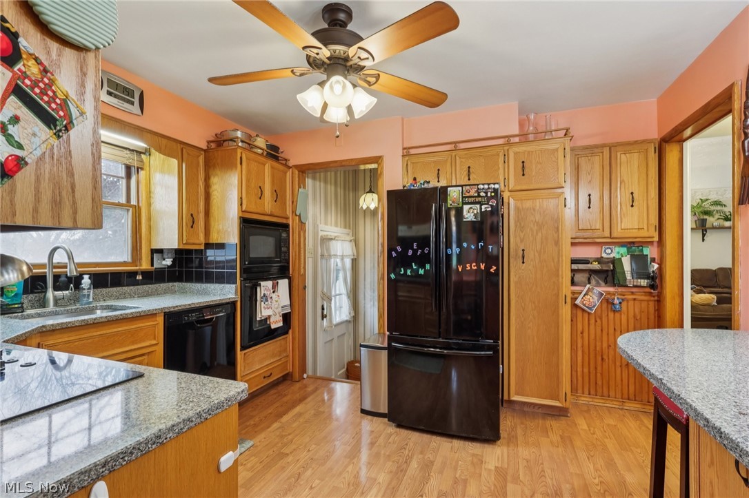 2579 Robindale Avenue Akron OH 44312