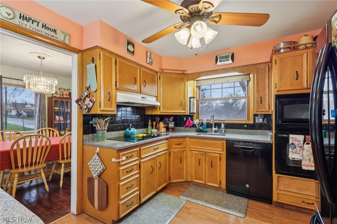 2579 Robindale Avenue Akron OH 44312
