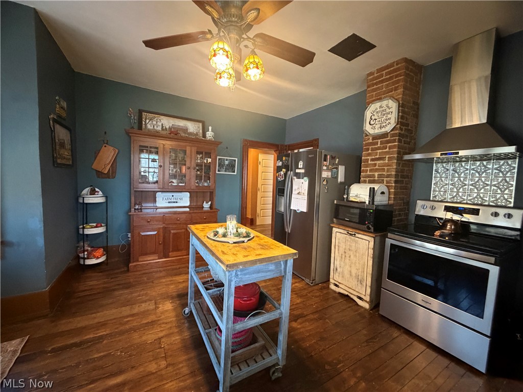 611 Mill Street SE Canton OH 44707