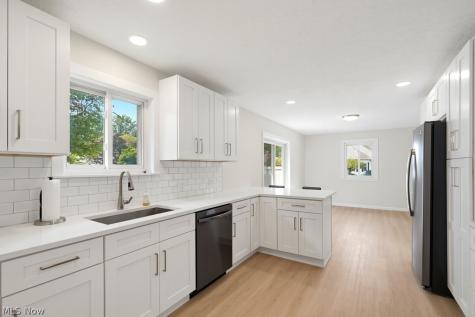 766 Radford Drive Richmond Heights OH 44143