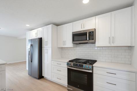 766 Radford Drive Richmond Heights OH 44143