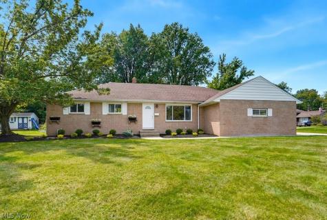 766 Radford Drive Richmond Heights OH 44143