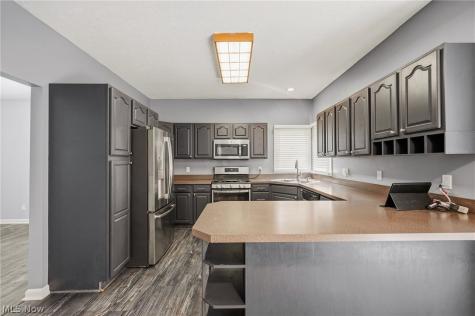 1581 Denise Drive Copley OH 44321