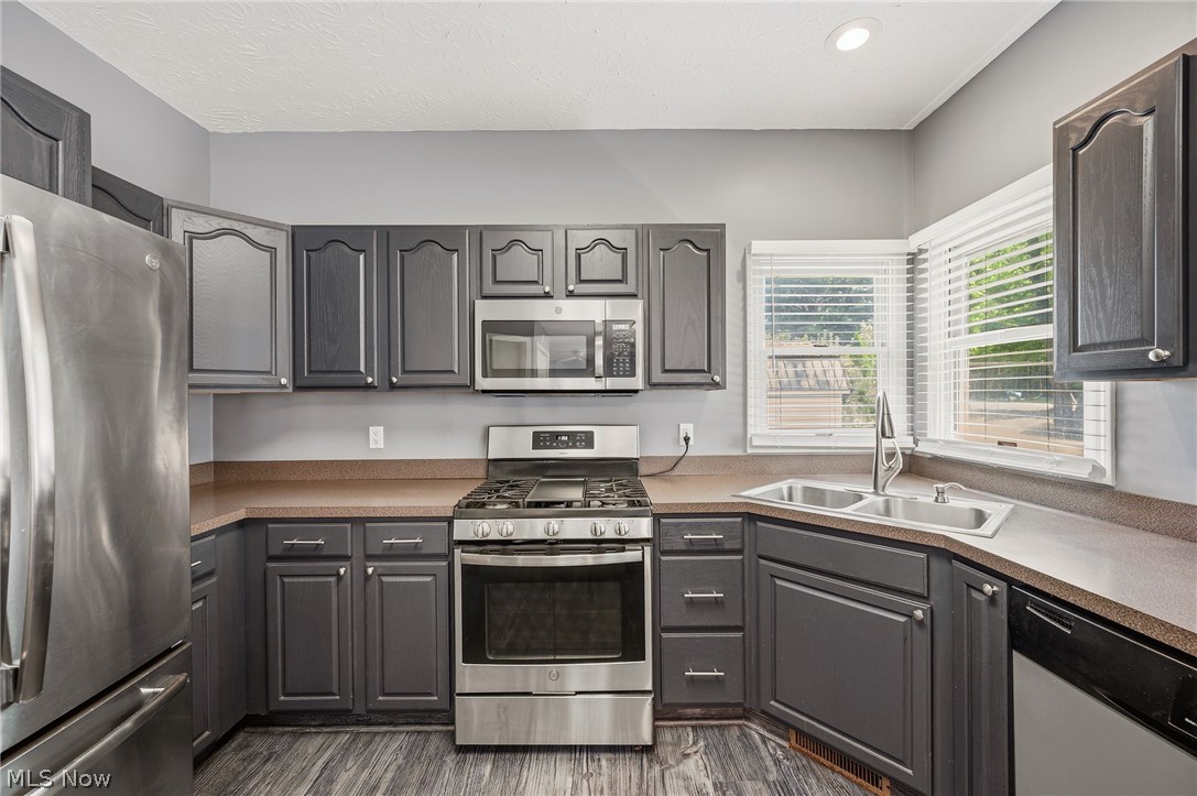1581 Denise Drive Copley OH 44321