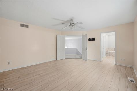1581 Denise Drive Copley OH 44321