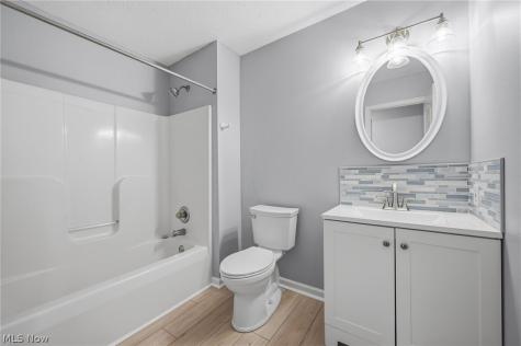 1581 Denise Drive Copley OH 44321