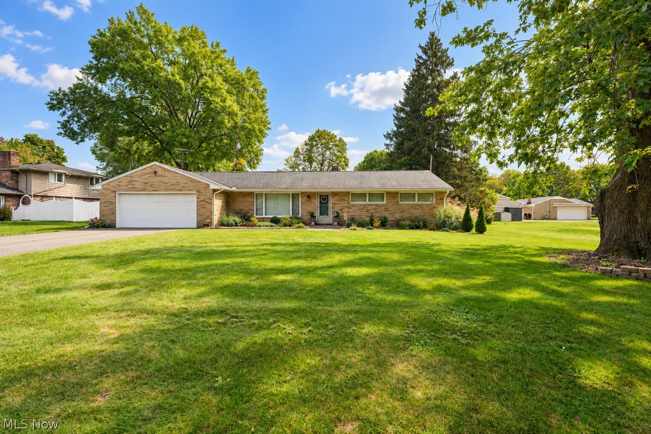 5560 Briarwood Avenue NW North Canton OH 44720