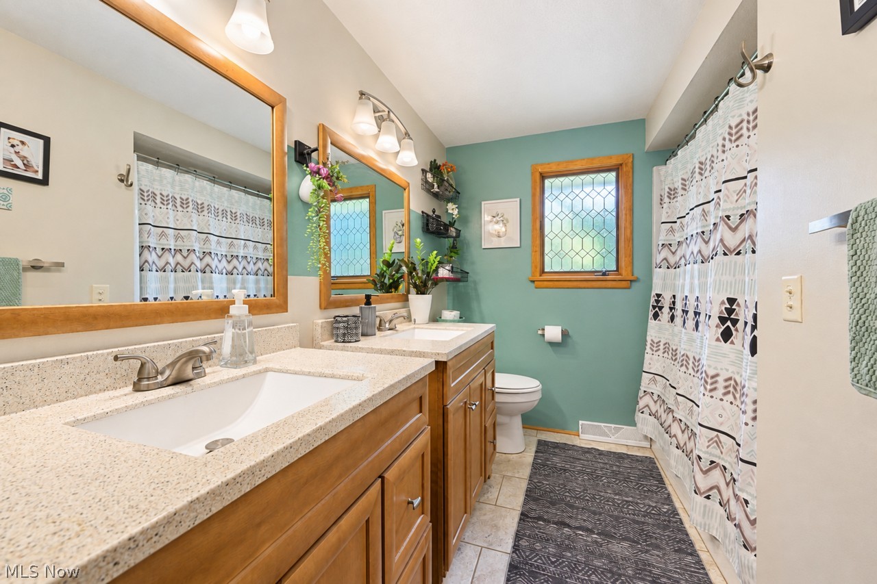 5560 Briarwood Avenue NW North Canton OH 44720