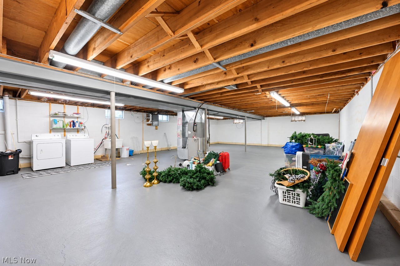 5560 Briarwood Avenue NW North Canton OH 44720