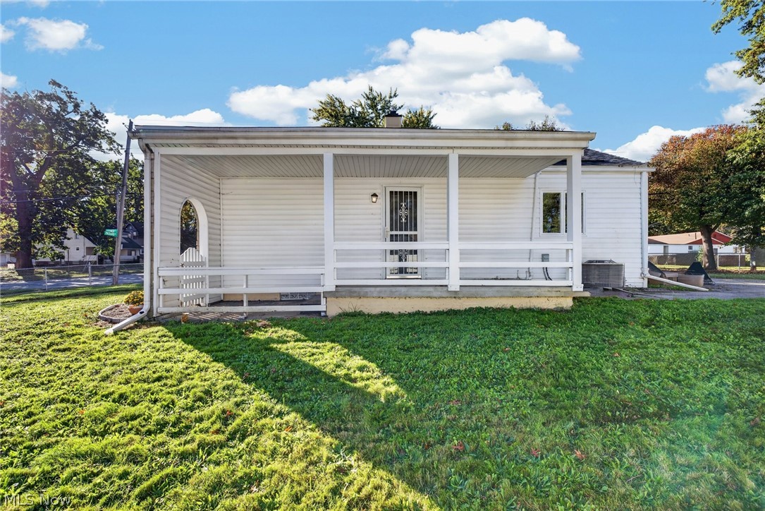 1022 Packard Drive Akron OH 44320