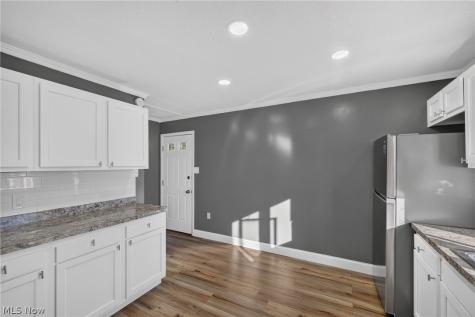 1022 Packard Drive Akron OH 44320
