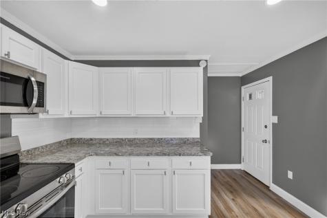 1022 Packard Drive Akron OH 44320