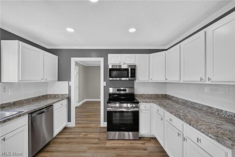 1022 Packard Drive Akron OH 44320