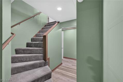 1022 Packard Drive Akron OH 44320