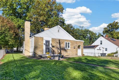1022 Packard Drive Akron OH 44320