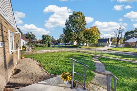 1022 Packard Drive Akron OH 44320
