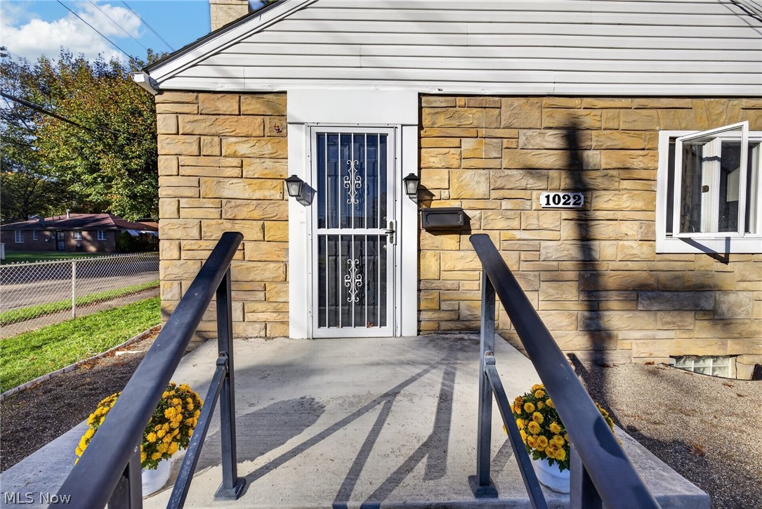 1022 Packard Drive Akron OH 44320