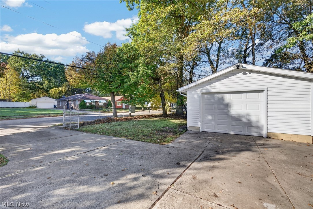 1022 Packard Drive Akron OH 44320