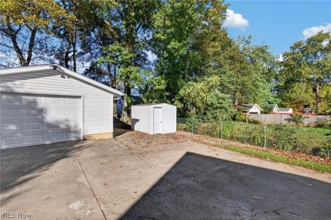 1022 Packard Drive Akron OH 44320