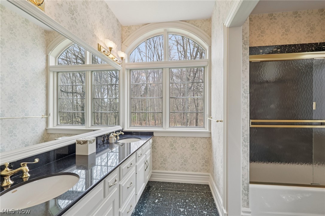 2850 Roundhill Road Bath OH 44333