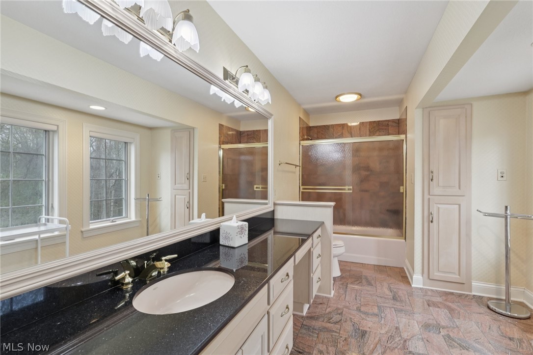 2850 Roundhill Road Bath OH 44333