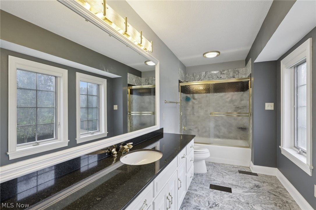 2850 Roundhill Road Bath OH 44333