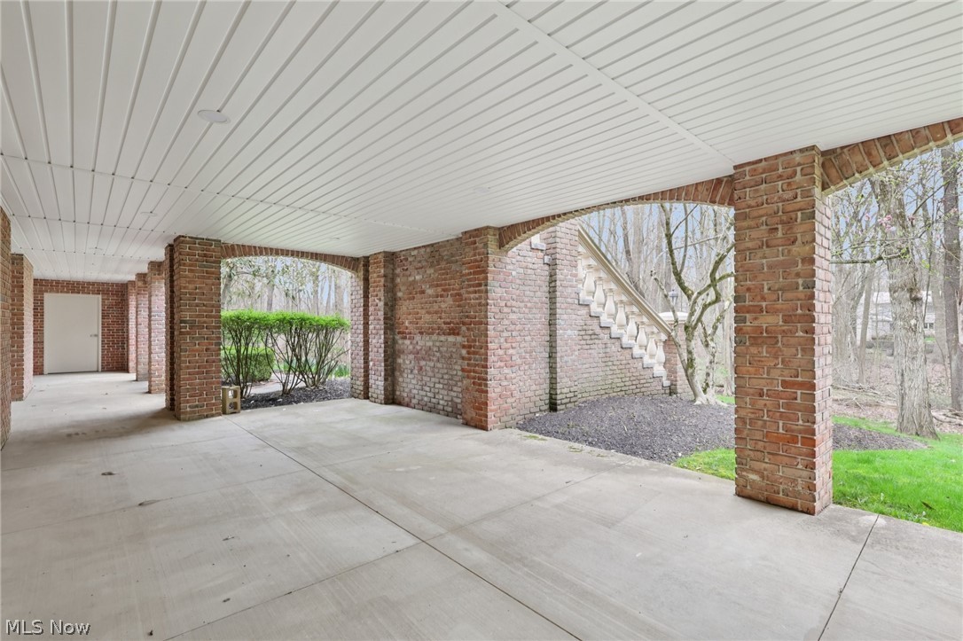 2850 Roundhill Road Bath OH 44333