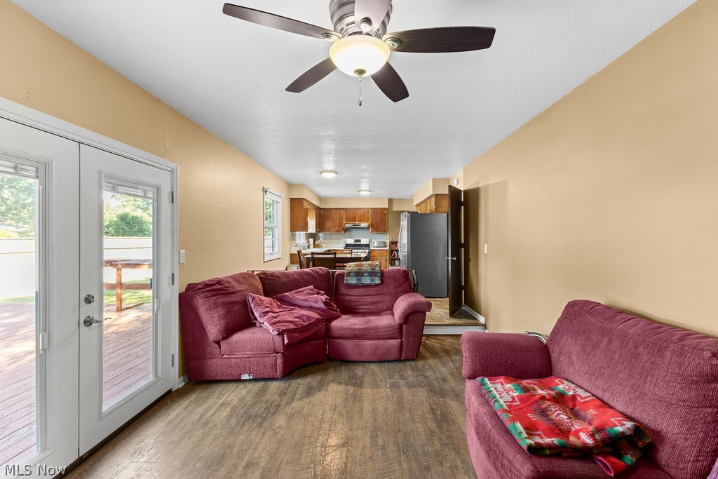 586 Brookpark Drive Cuyahoga Falls OH 44223