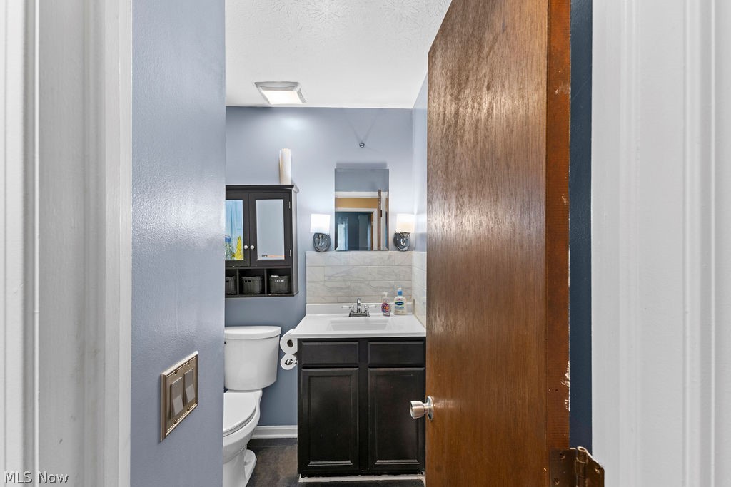586 Brookpark Drive Cuyahoga Falls OH 44223