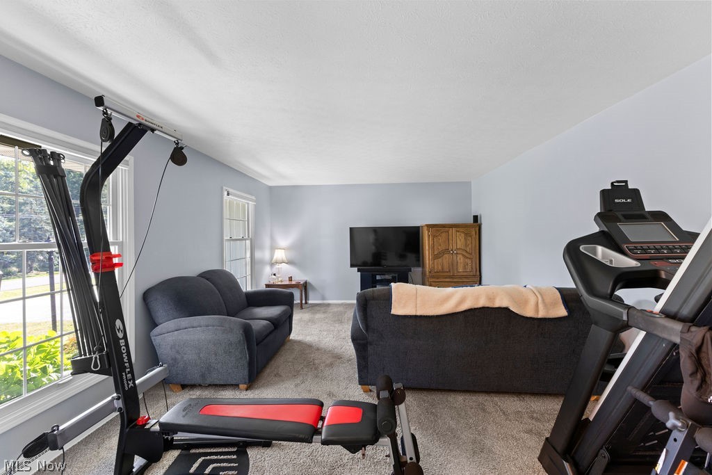 586 Brookpark Drive Cuyahoga Falls OH 44223