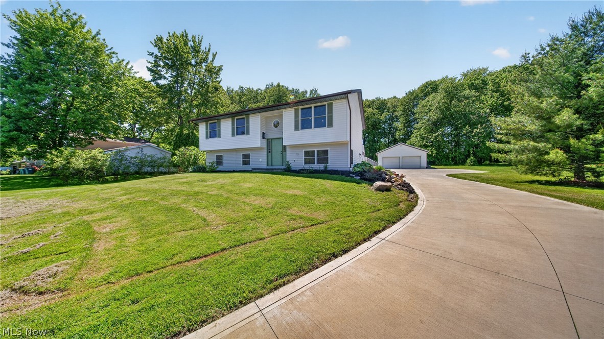 10142 Hillcrest Road Kirtland OH 44094
