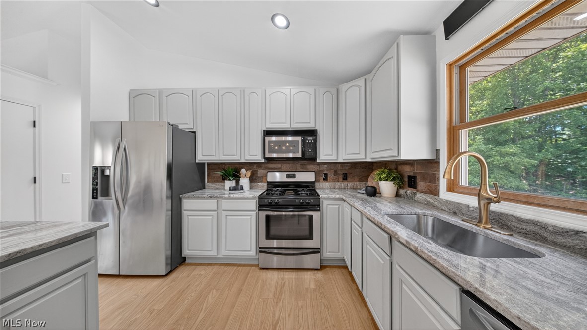 10142 Hillcrest Road Kirtland OH 44094