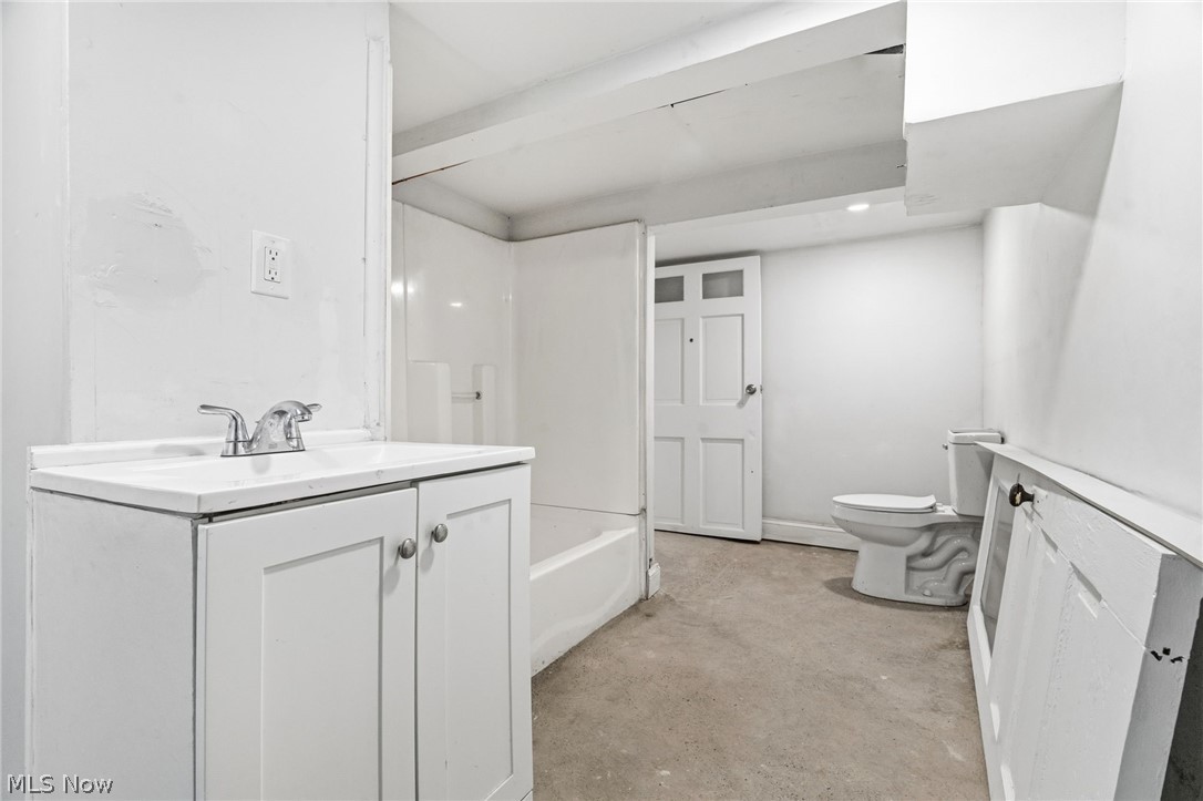 58 1st Street Campbell OH 44405