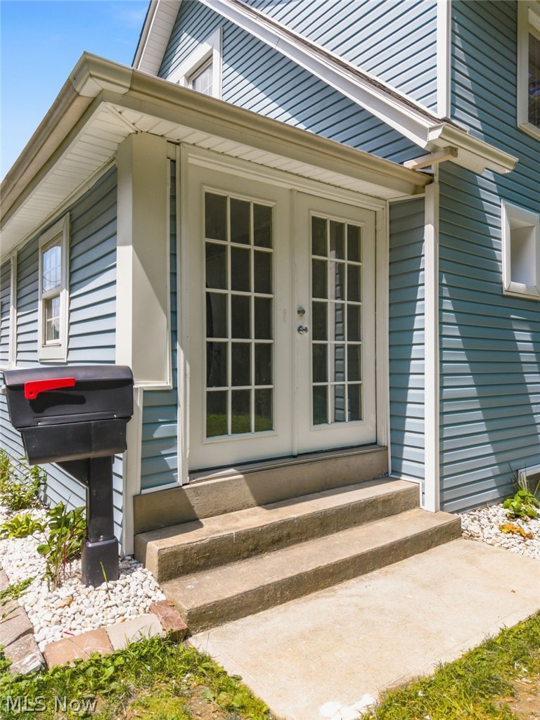 58 1st Street Campbell OH 44405