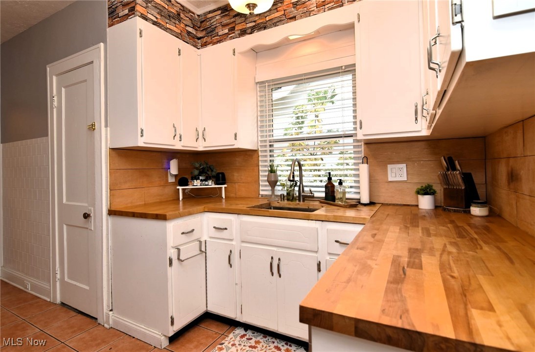 2621 S Taylor Road Cleveland Heights OH 44118