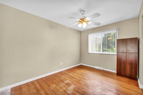 6957 Greenbriar Drive Parma Heights OH 44130