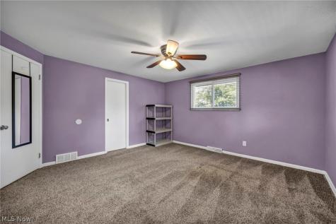 6957 Greenbriar Drive Parma Heights OH 44130
