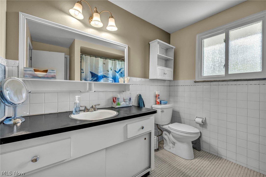 6957 Greenbriar Drive Parma Heights OH 44130