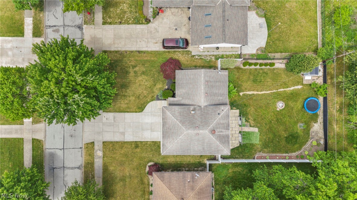 6957 Greenbriar Drive Parma Heights OH 44130
