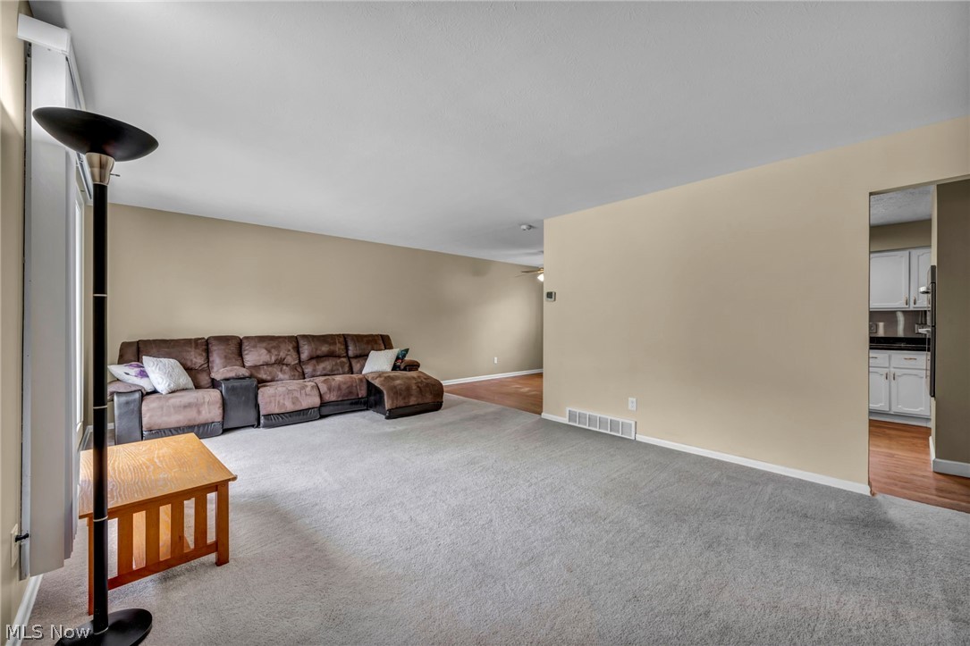 6957 Greenbriar Drive Parma Heights OH 44130