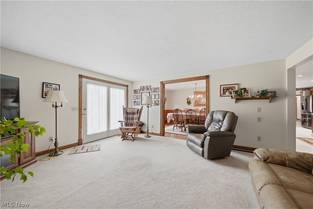 6118 Wiclif Street NE Canton OH 44721