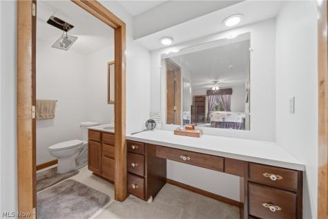 6118 Wiclif Street NE Canton OH 44721