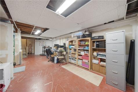 6118 Wiclif Street NE Canton OH 44721