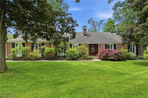 6118 Wiclif Street NE Canton OH 44721