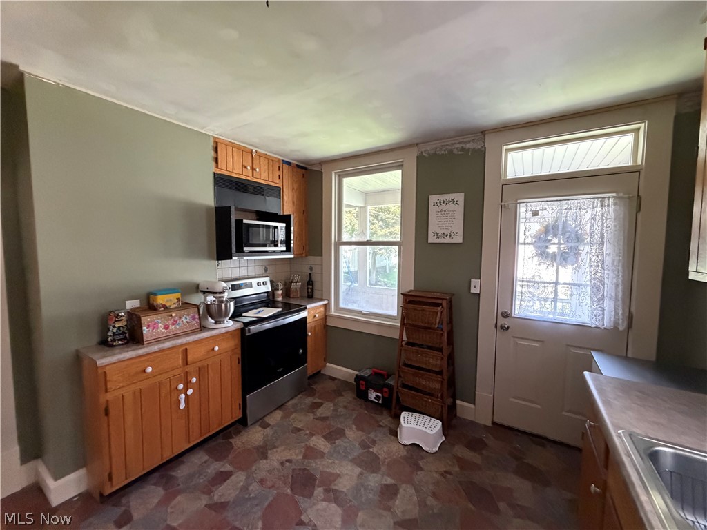 605 Mckinnon Avenue East Liverpool OH 43920