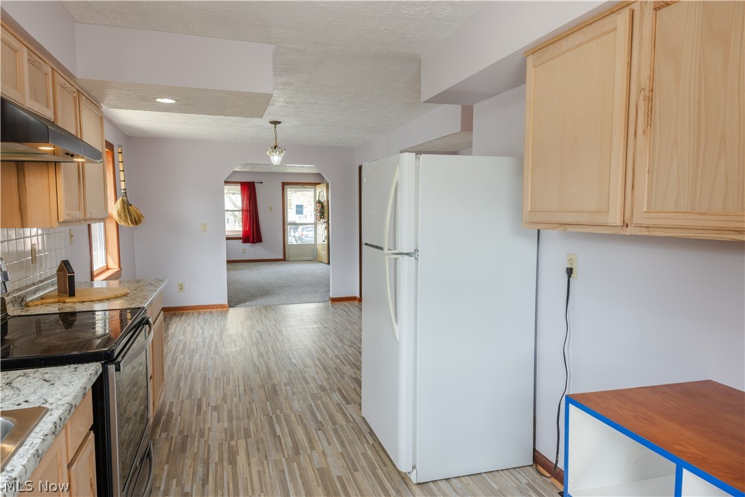 1177 Neptune Avenue Akron OH 44301