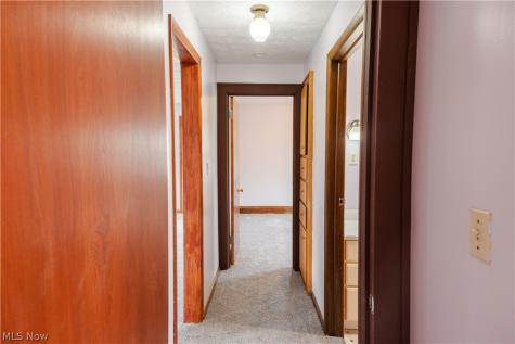 1177 Neptune Avenue Akron OH 44301